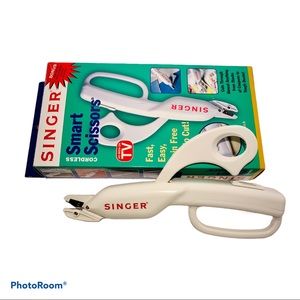 NOS Singer Smart Scissors Battery Operated